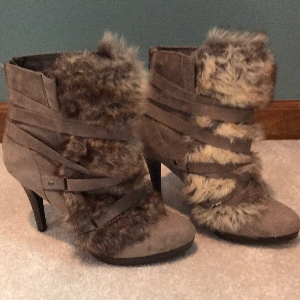 🌸 Size 8 1/2 boots